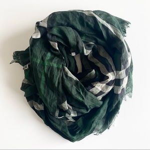 *GREAT CONDITION* Burberry Long Lightweight Scarf